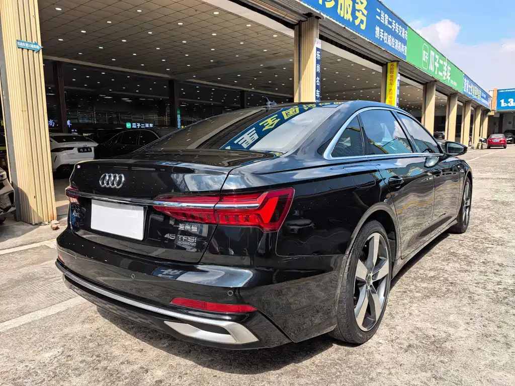 Audi A6L — миниатюра 12