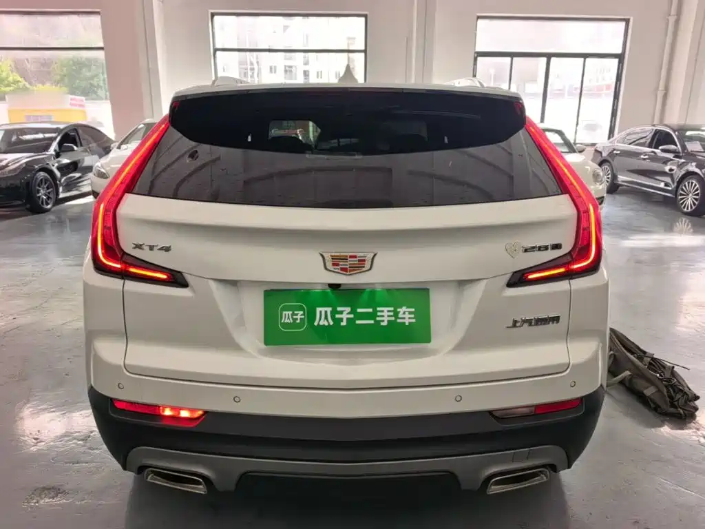 Cadillac XT4 — миниатюра 6