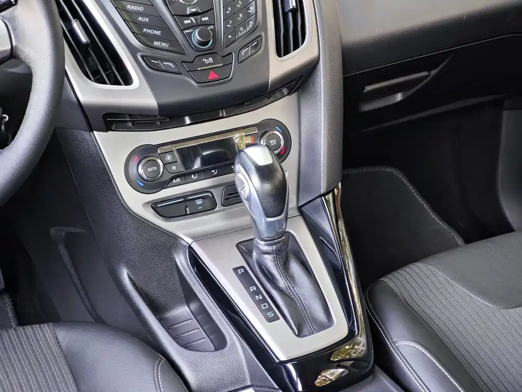 Ford Focus — миниатюра 10