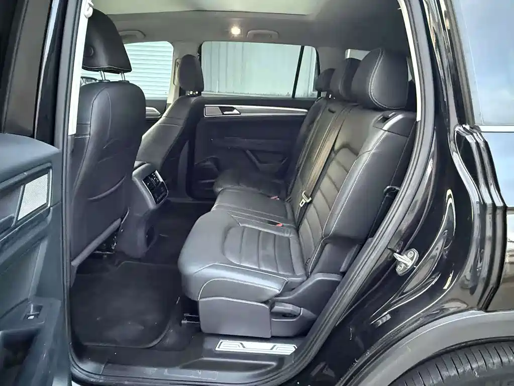 Volkswagen Teramont — миниатюра 8