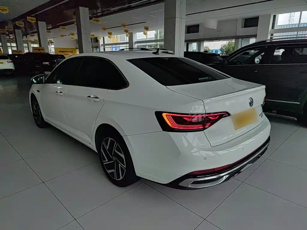 Volkswagen Sagitar — миниатюра 5
