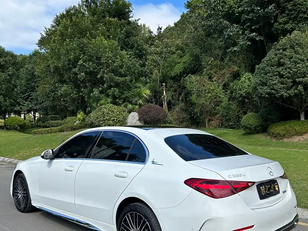 Mercedes-Benz C-Class — миниатюра 4