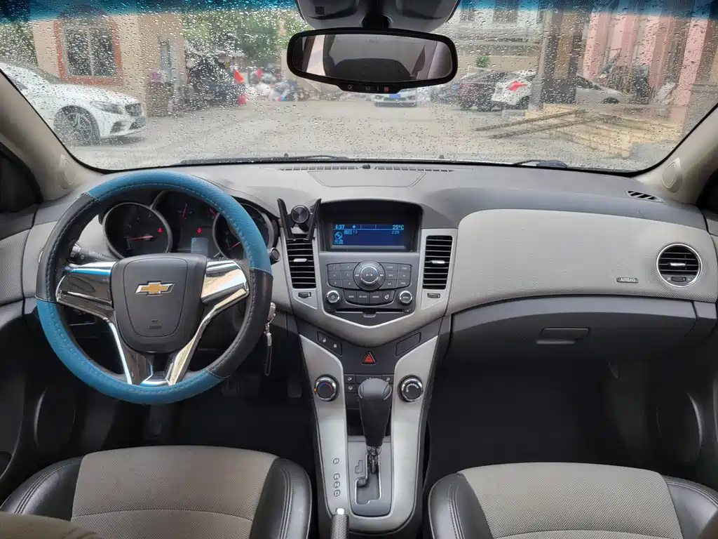 Chevrolet Cruze 2013 1.8L SE AT