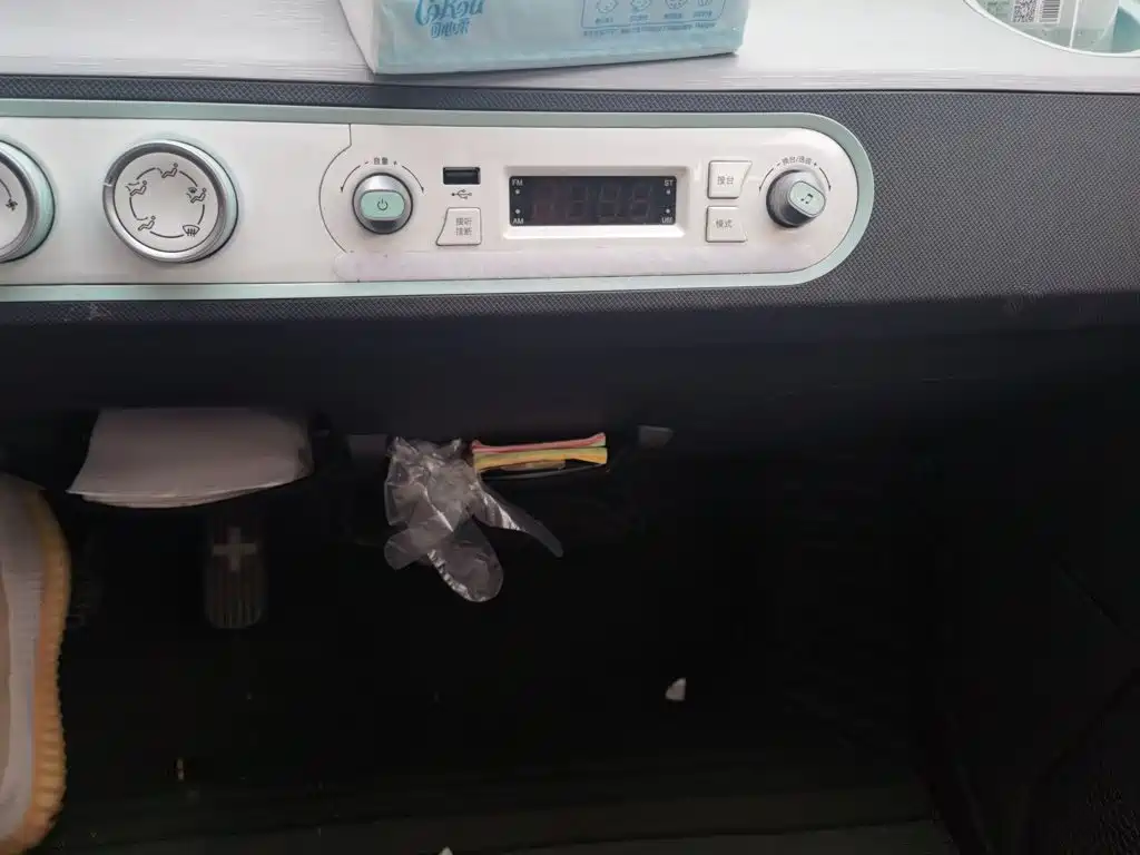 Wuling MINIEV — миниатюра 10