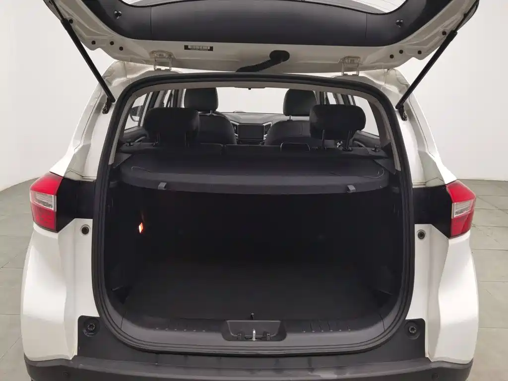Changan CS15 — миниатюра 16