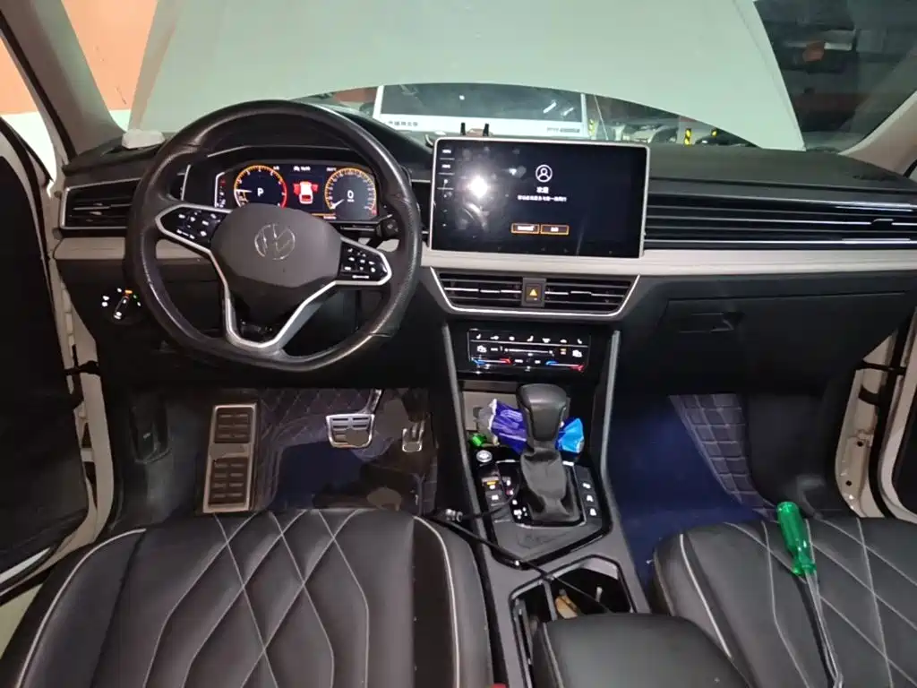 Volkswagen Tiguan L — миниатюра 13