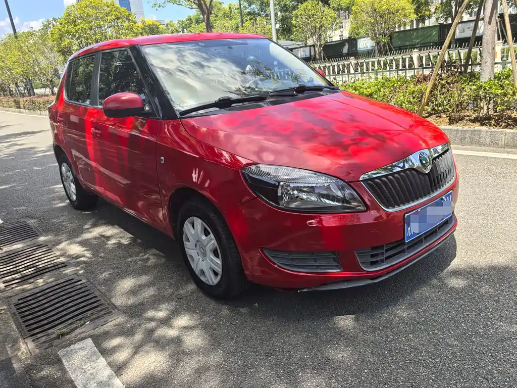 Skoda Fabia — миниатюра 3