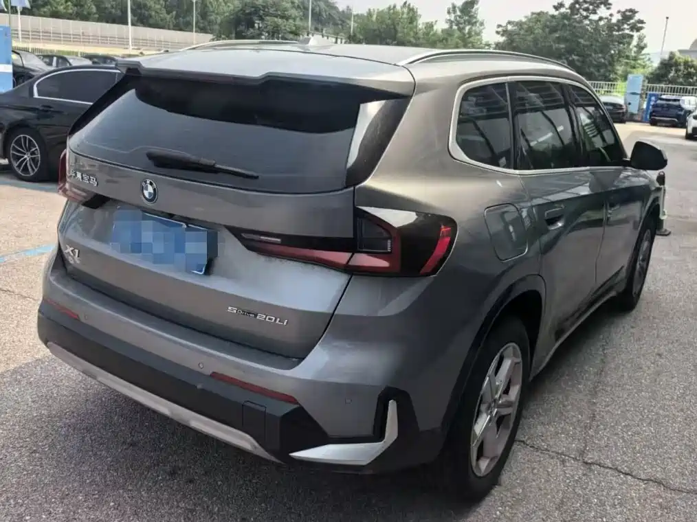 BMW X1 2023 sDrive20Li X