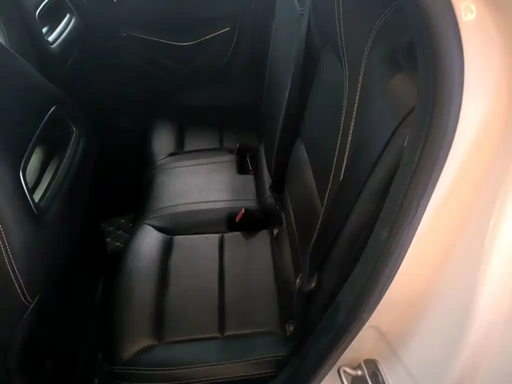 Mercedes-Benz GLA — миниатюра 17