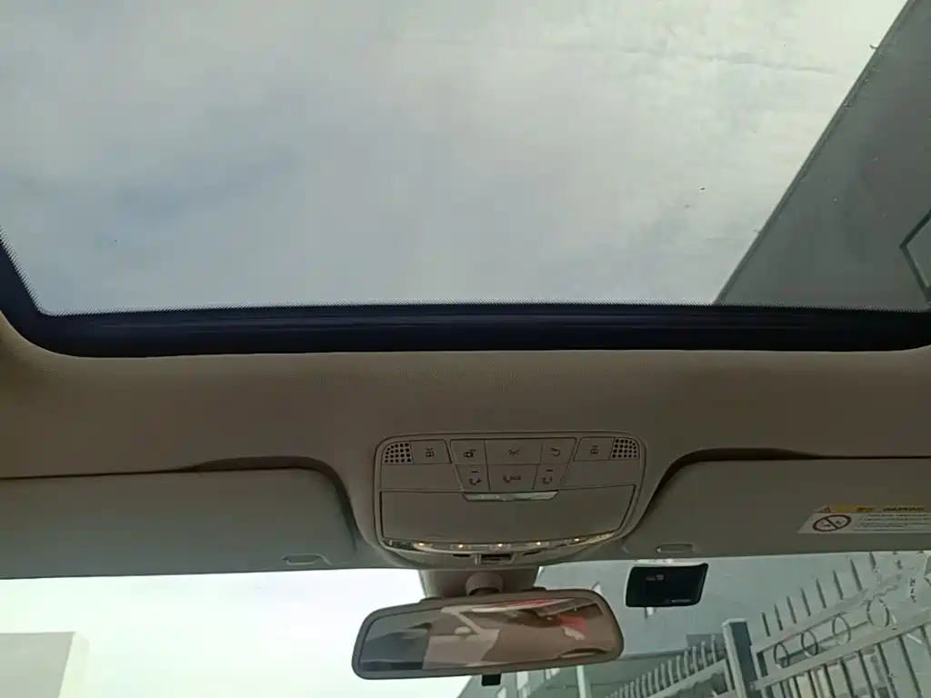 Mercedes-Benz C-Class — миниатюра 18
