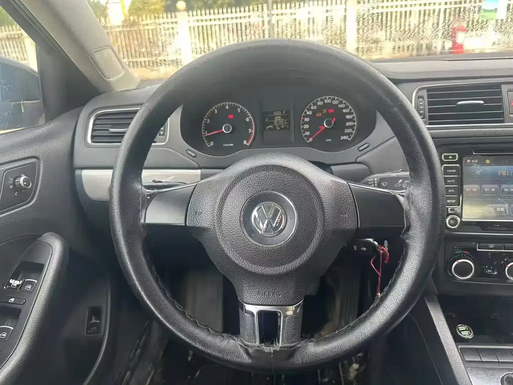 Volkswagen Sagitar — миниатюра 5