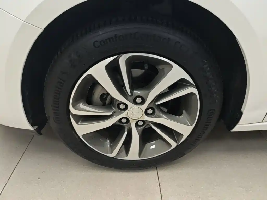 Buick Verano — миниатюра 23