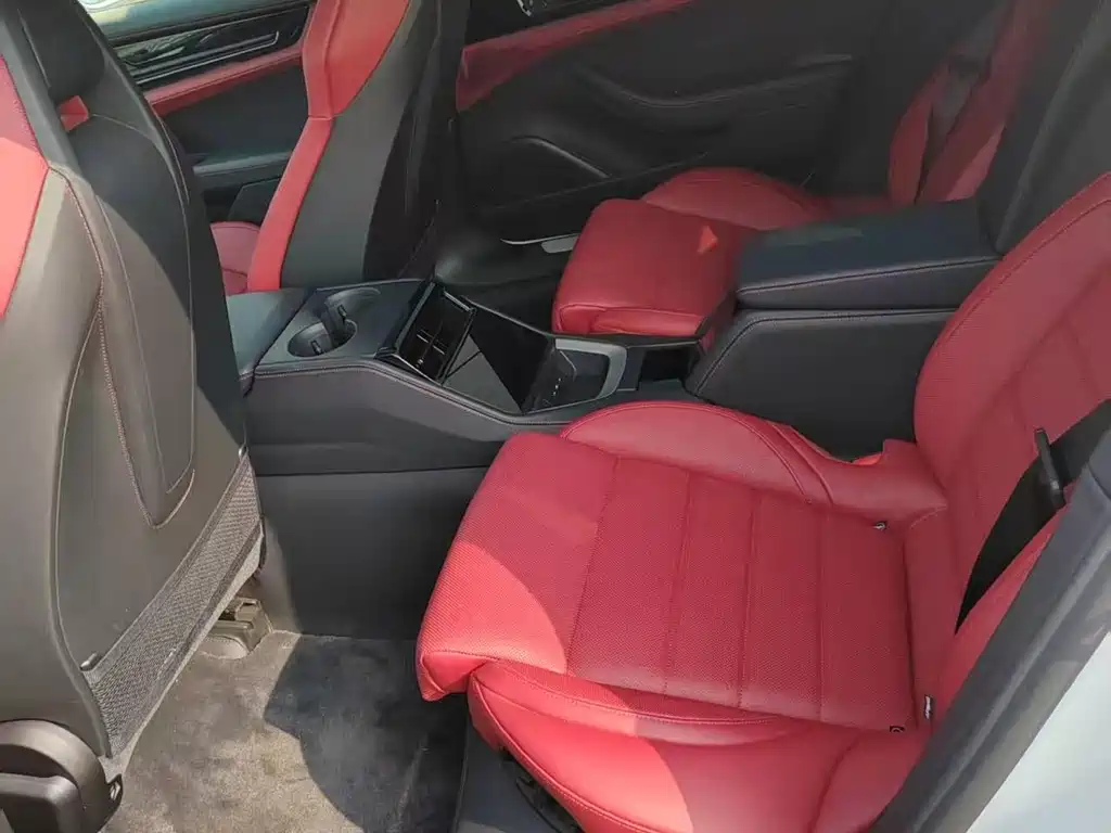 Porsche Panamera — миниатюра 4
