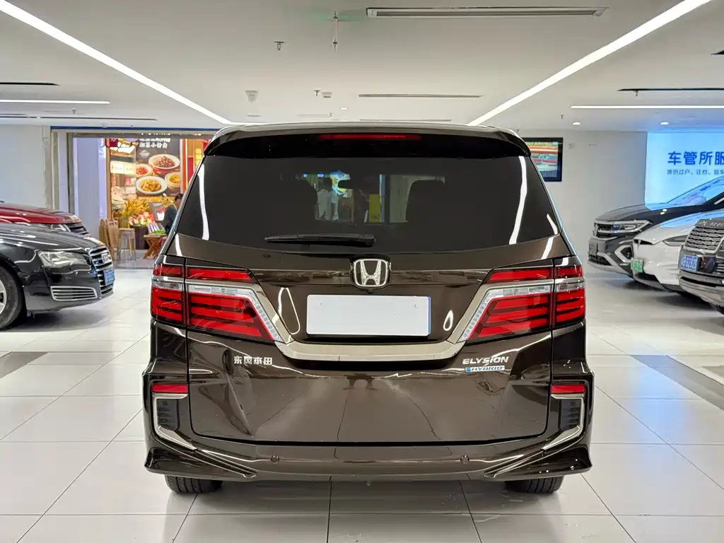Honda Elysion — миниатюра 6