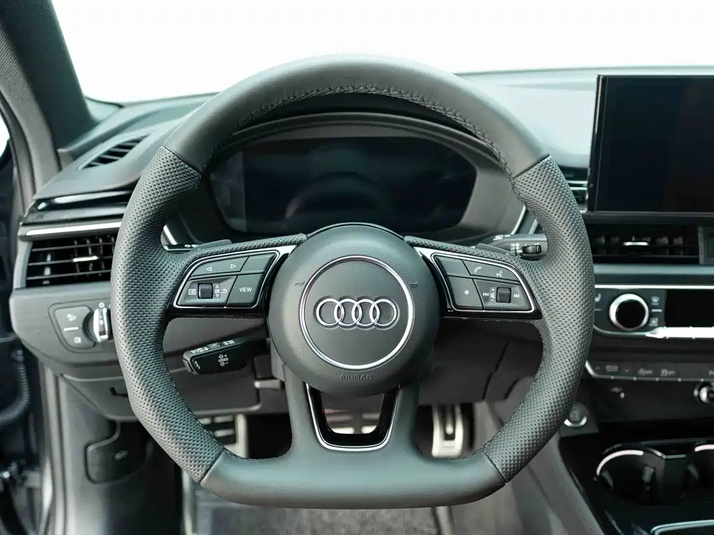 Audi A4L — миниатюра 13