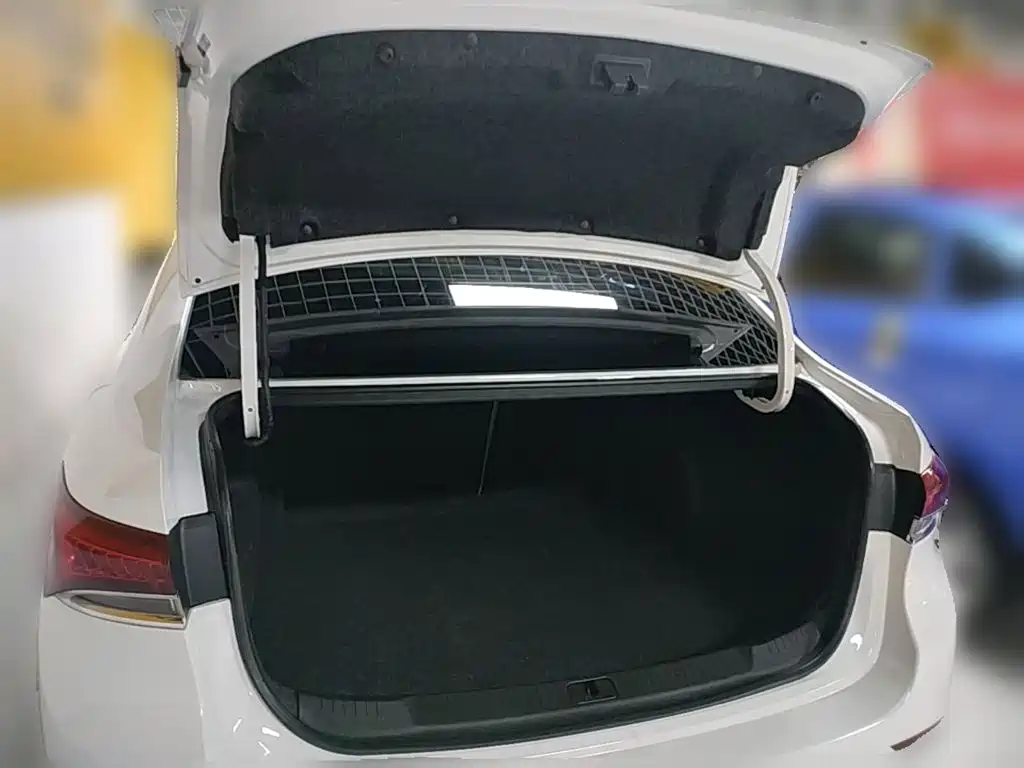 Buick Excelle — миниатюра 24