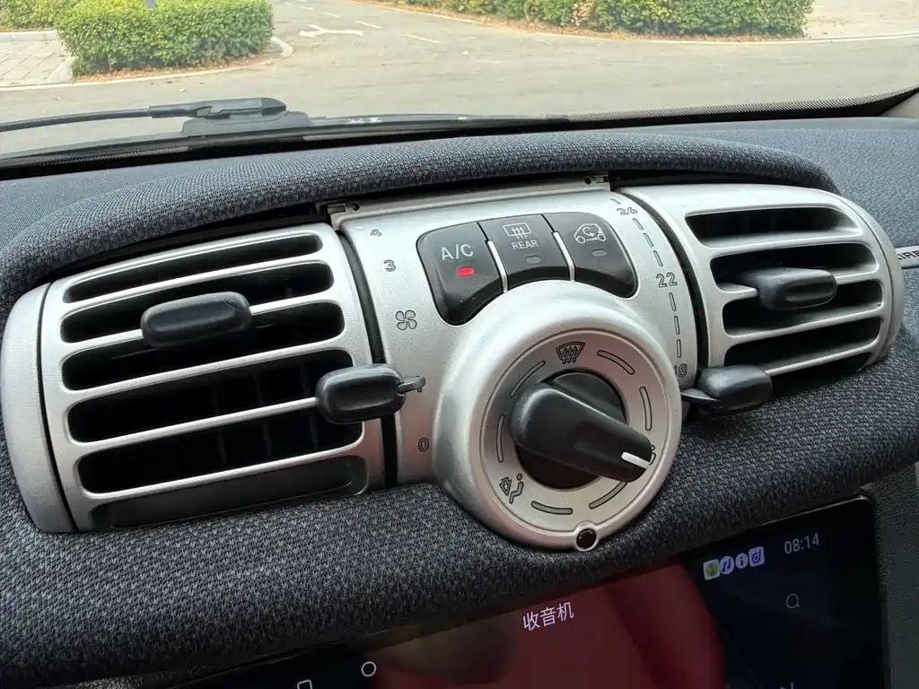 smart Smart Fortwo — миниатюра 13