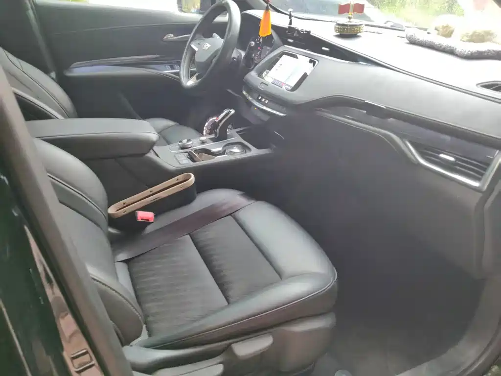Cadillac XT4 — миниатюра 15