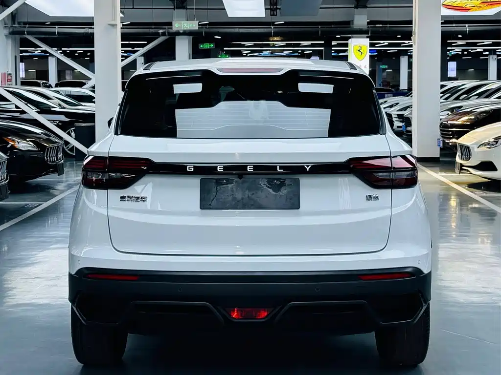 Geely Binyue — миниатюра 13
