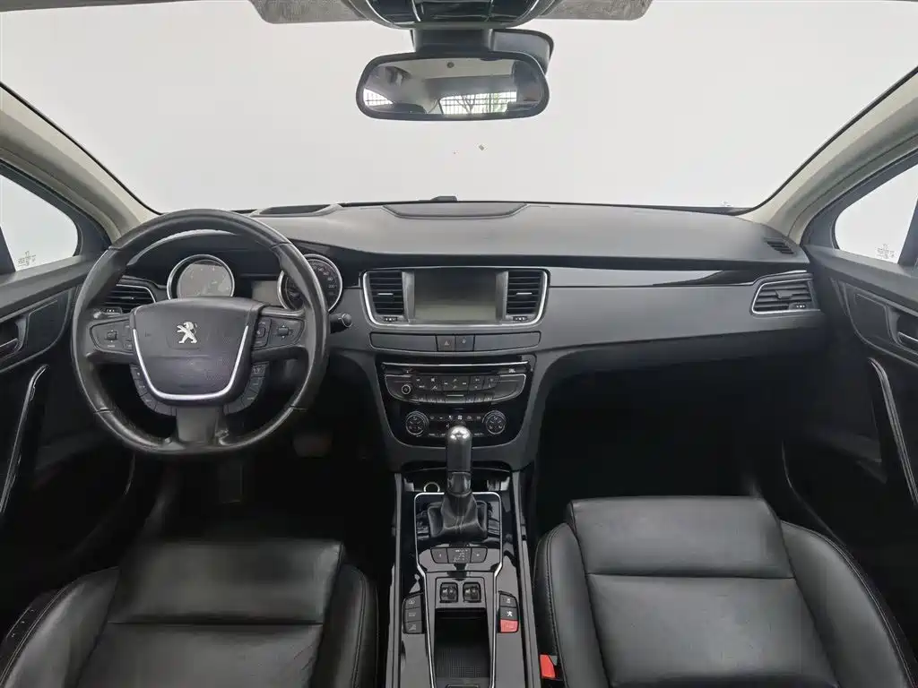 Peugeot 508 2015 1.8THP AT Flagship
