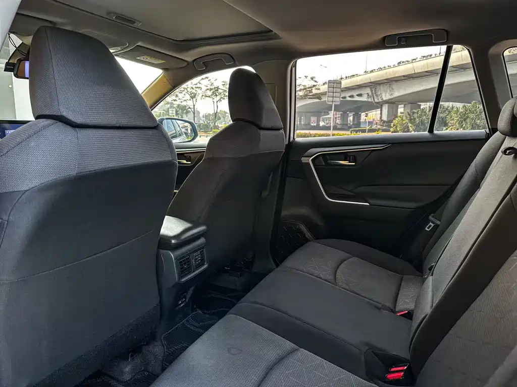 TOYOTA RAV4 RONGFANG