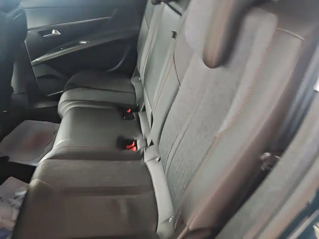 Peugeot 5008 — миниатюра 17
