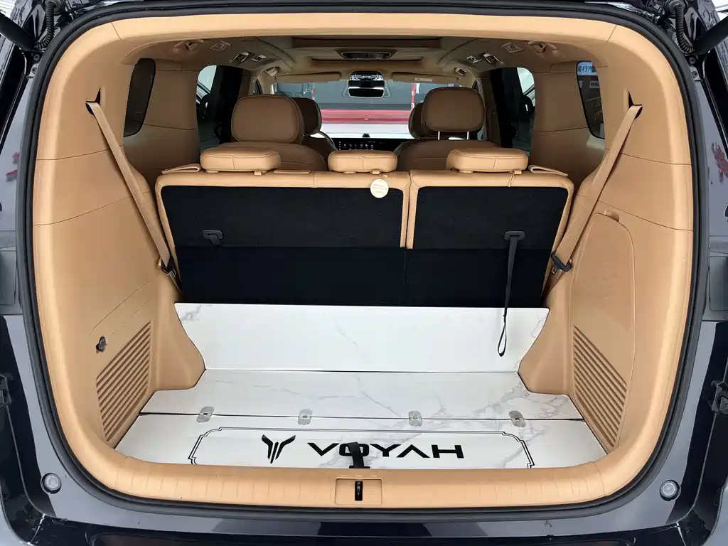 VOYAH Dreamer — миниатюра 25