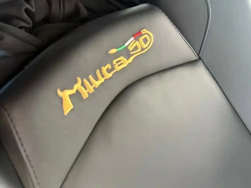 Lamborghini Aventador — миниатюра 9