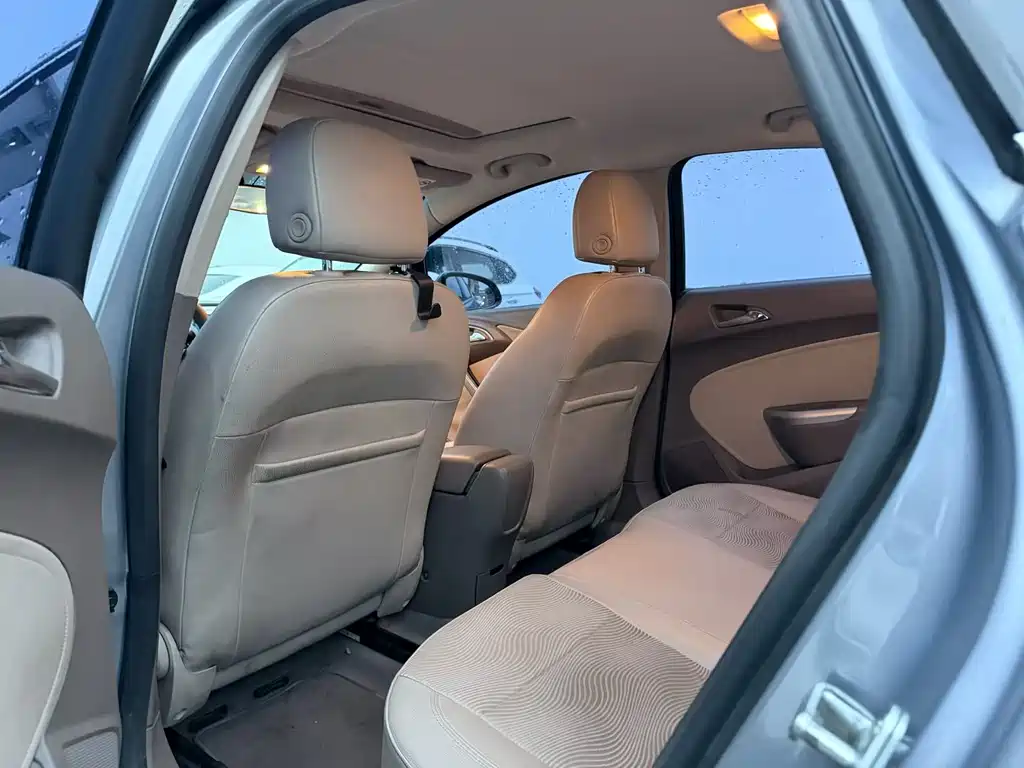 Buick Excelle 2012 GT 1.6L MT