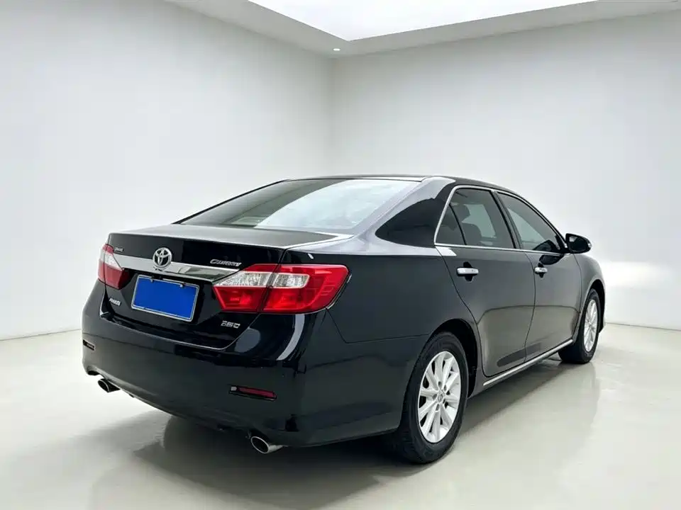 Toyota Camry 2012 2.5G Luxury