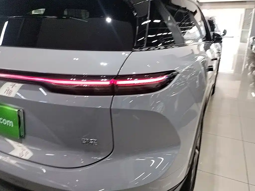 NIO ES6 — миниатюра 8