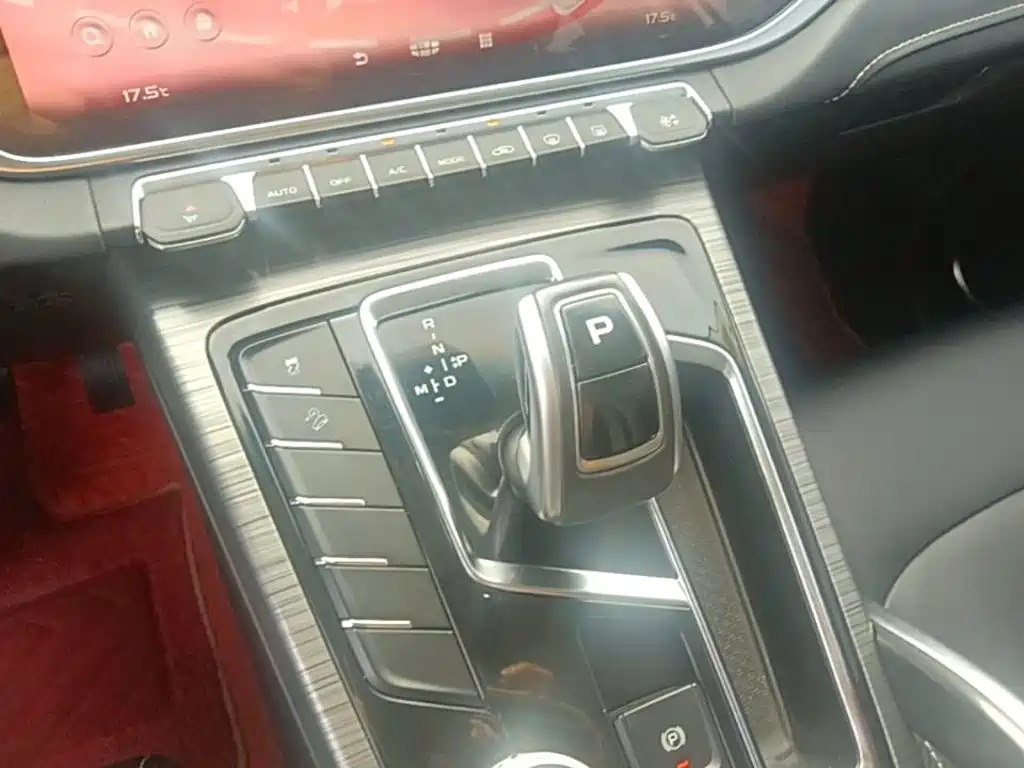 Geely Boyue — миниатюра 14