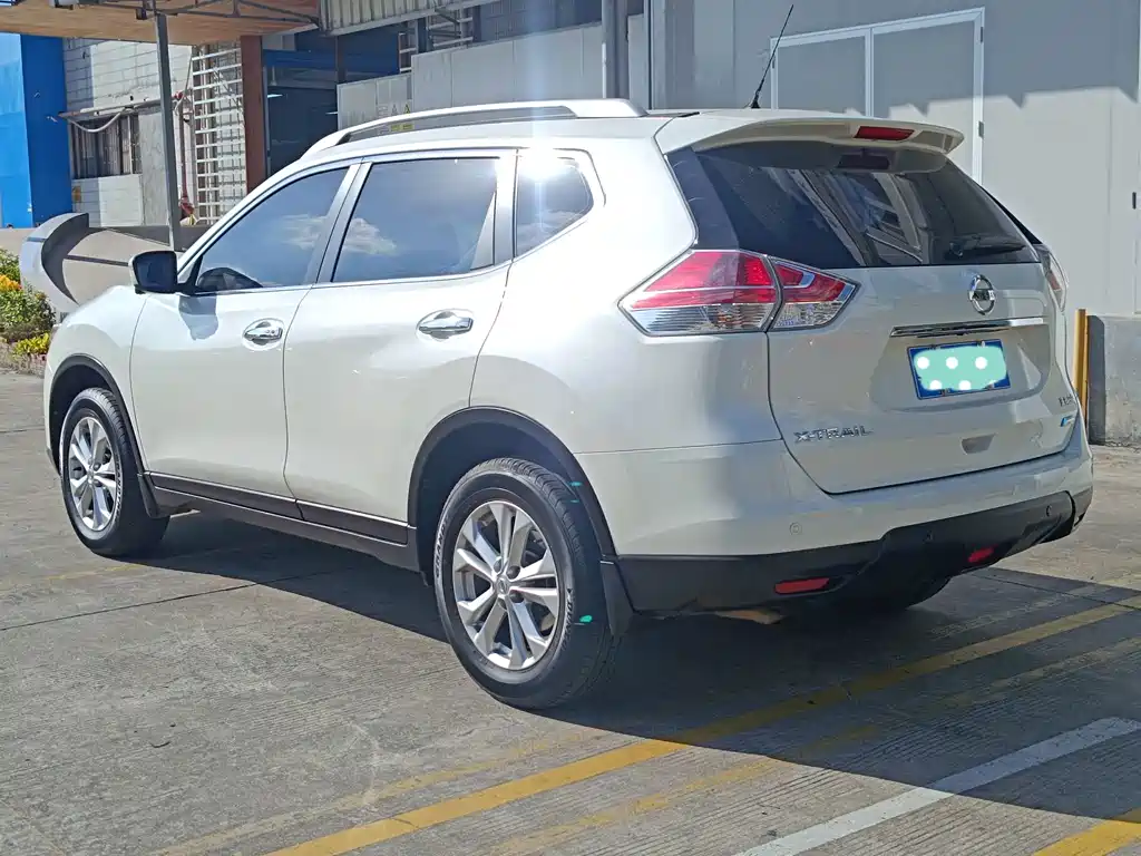 Nissan X-Trail — миниатюра 3