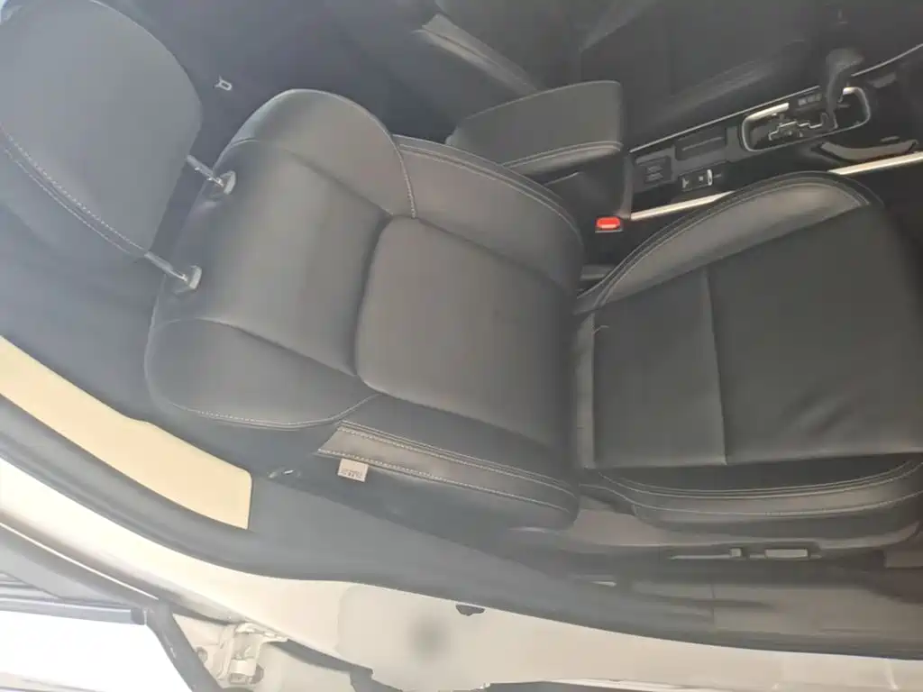 Mitsubishi Outlander — миниатюра 25
