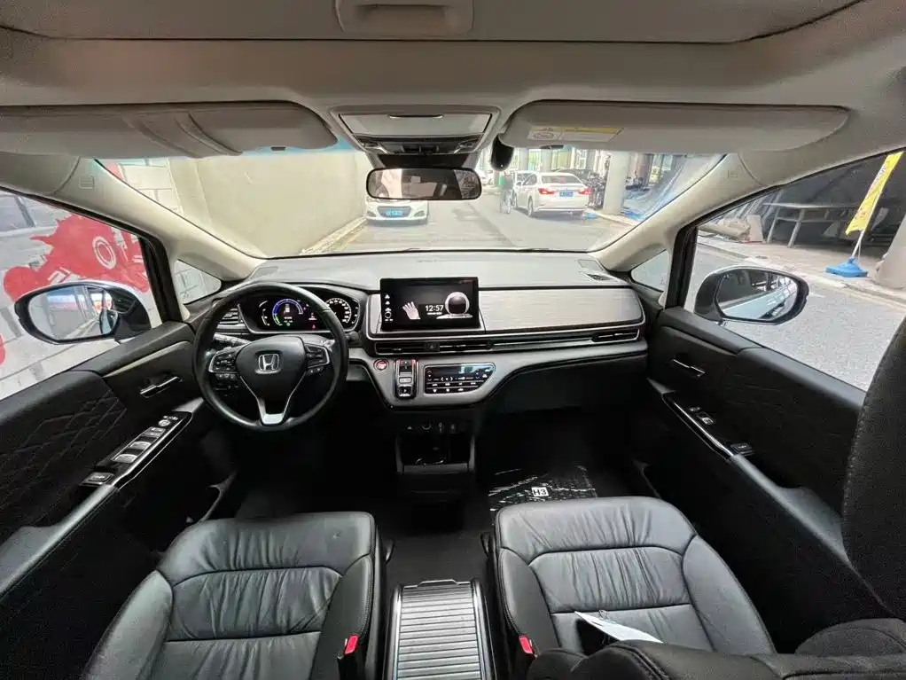 Honda Elysion — миниатюра 11