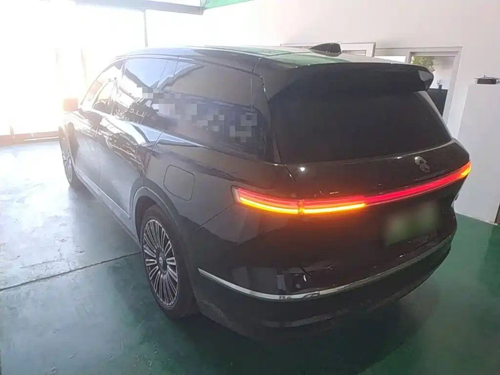 NIO ES8 2026 мест Executive Luxury