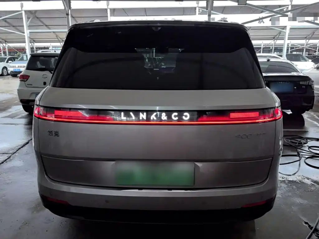 Lynk & Co 900 — миниатюра 6