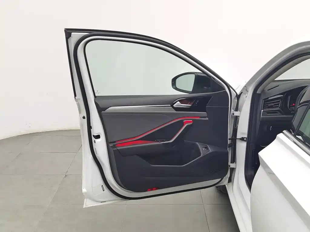 Volkswagen Sagitar — миниатюра 8