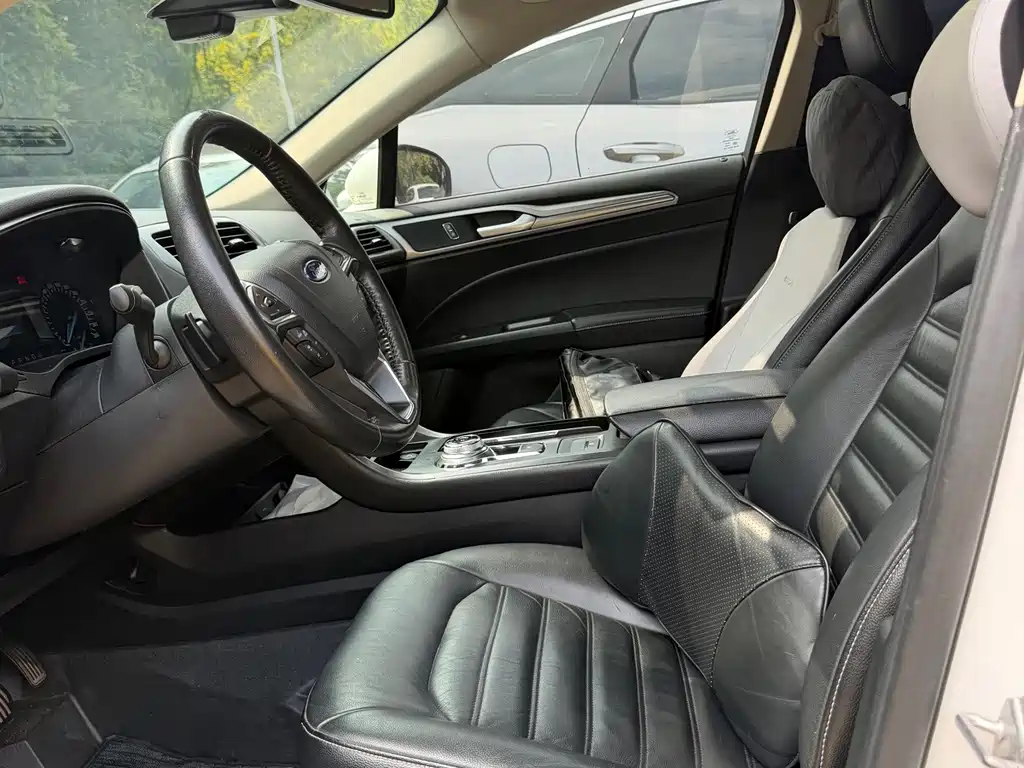 Ford Mondeo — миниатюра 5