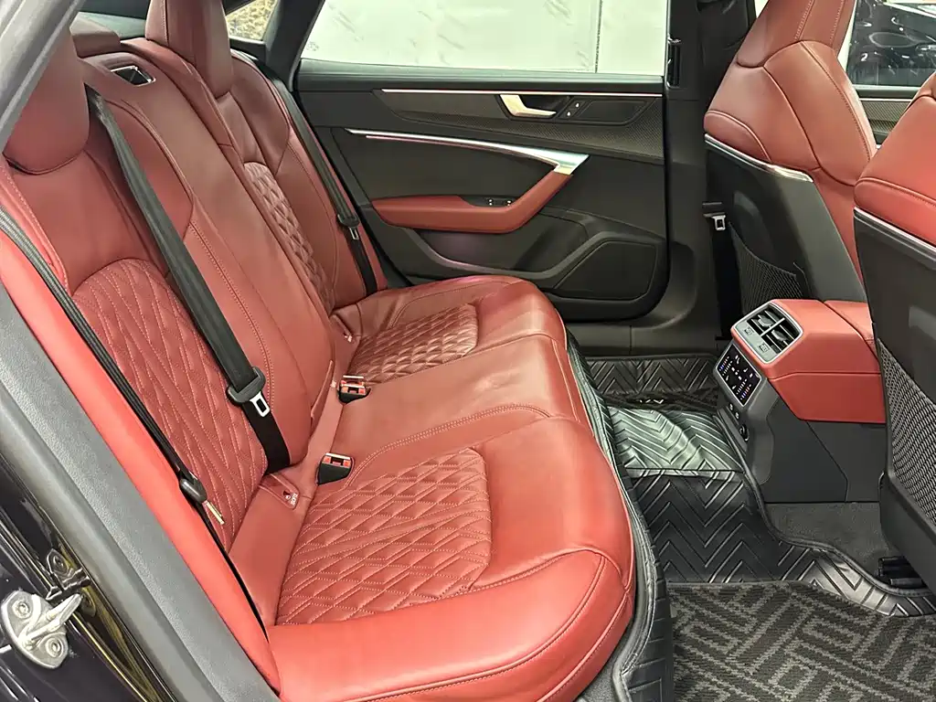 Audi A7L — миниатюра 10