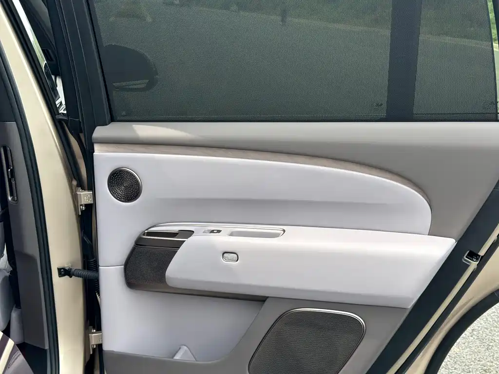 Li Auto Li L9 — миниатюра 9