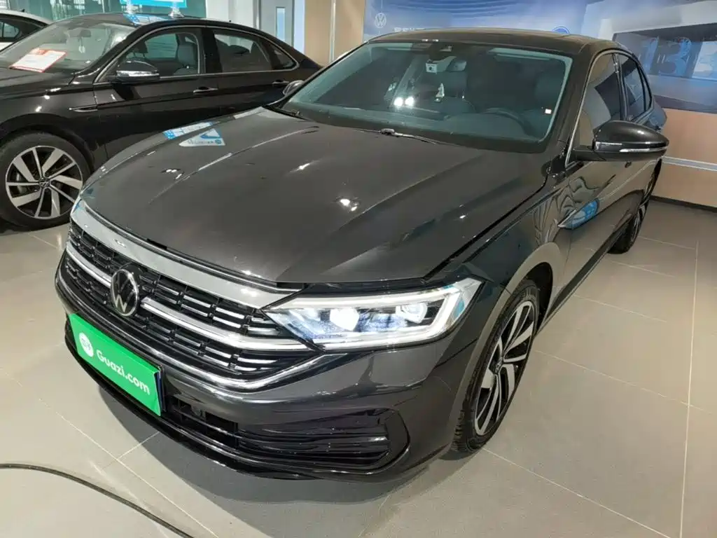 Volkswagen Sagitar 2024