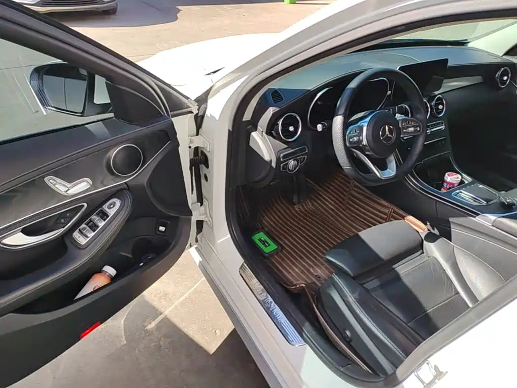 Mercedes-Benz C-Class — миниатюра 16