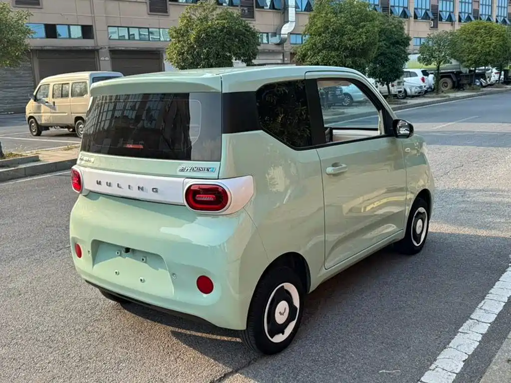 Wuling MINIEV — миниатюра 7