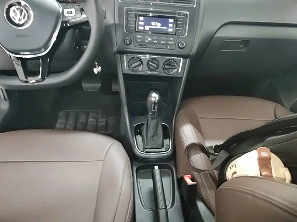 Volkswagen Polo — миниатюра 14