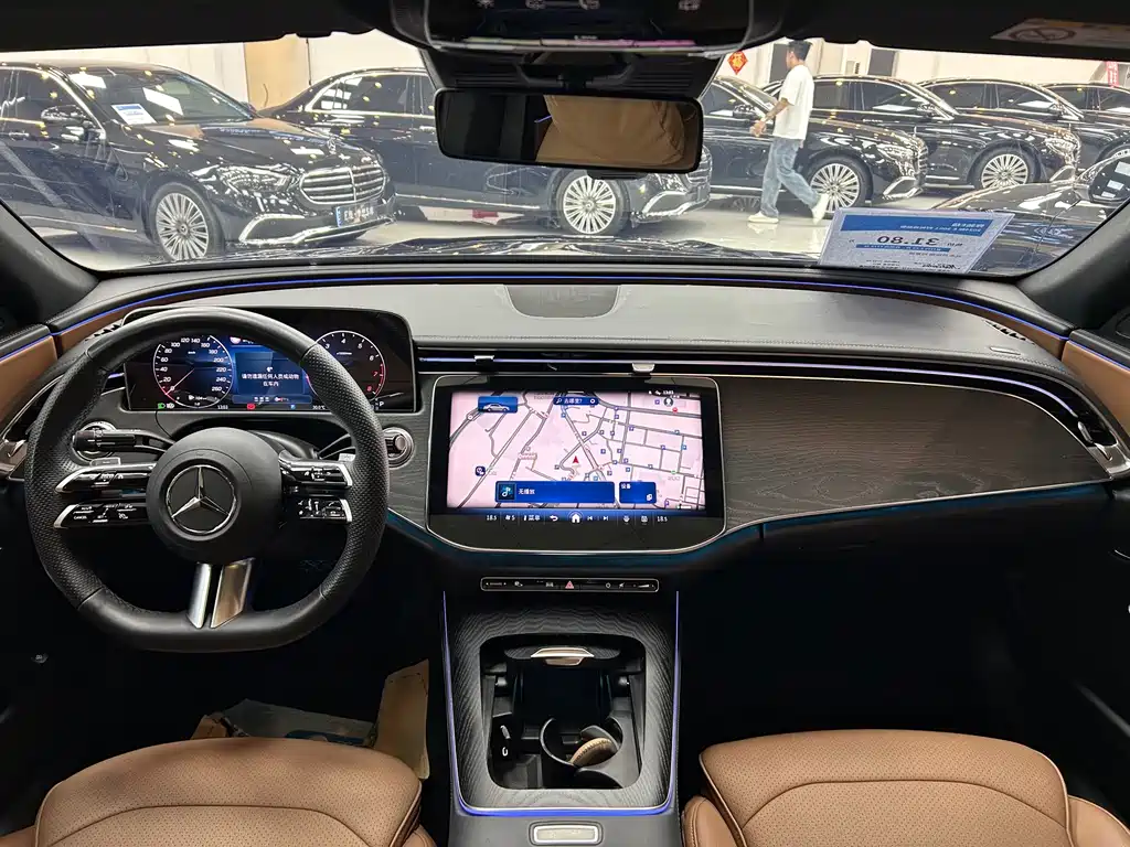 Mercedes-Benz E-Class — миниатюра 14