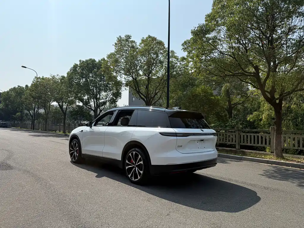 NIO ES8 — миниатюра 7