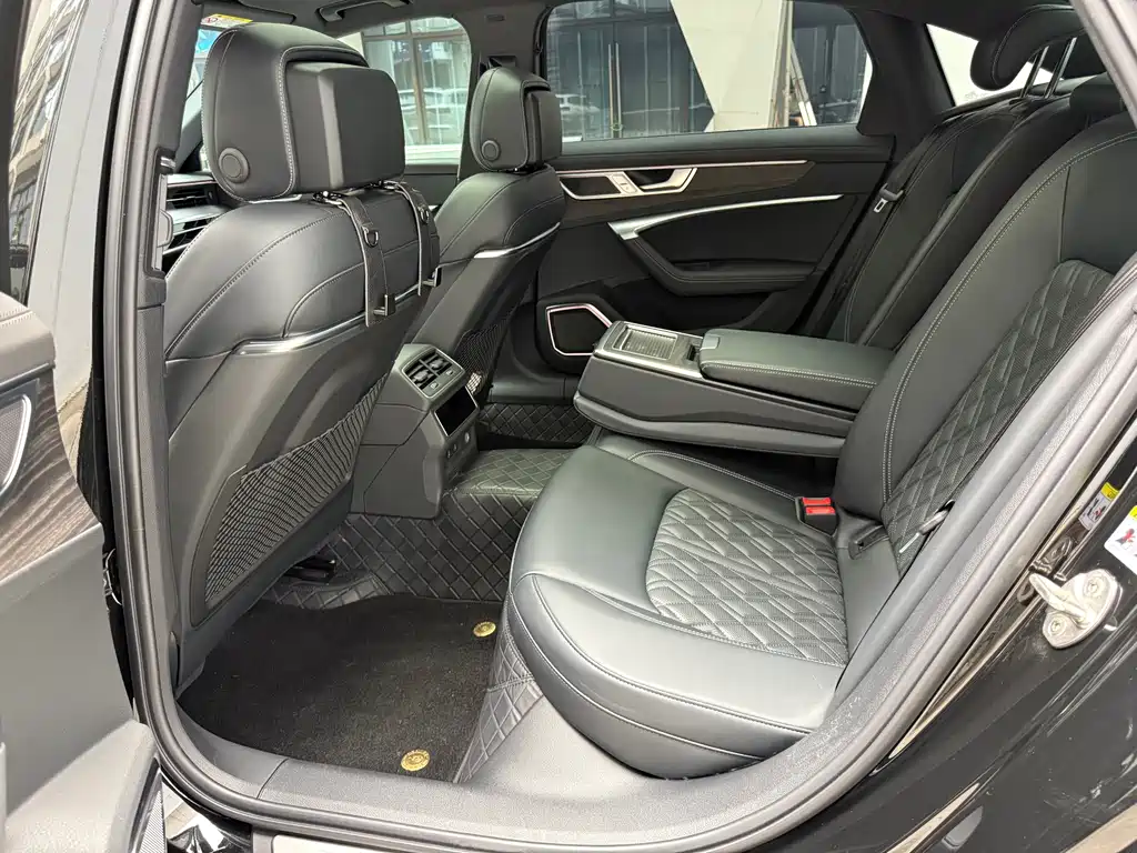 Audi A6L — миниатюра 15