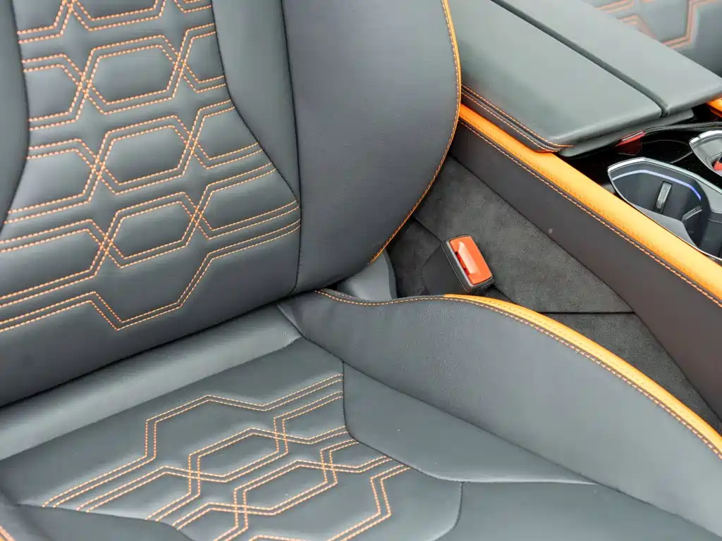 Lamborghini Urus SE — миниатюра 16