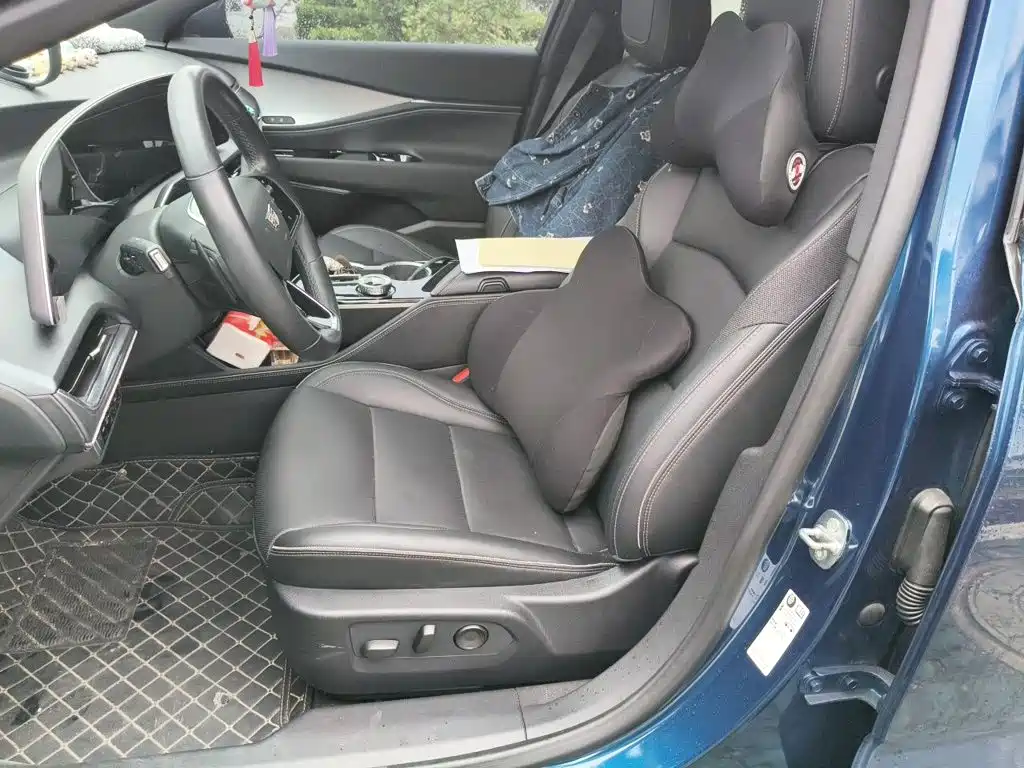 Cadillac GT4 — миниатюра 8
